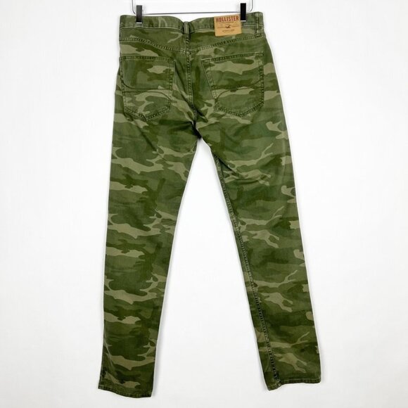 Hollister Button-Fly Slim Straight Leg Camouflage Jeans. Green. 32 x 34 - Picture 13 of 15